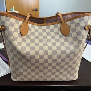 Louis Vuitton Neverfull PM